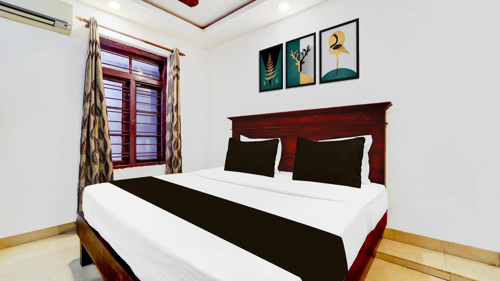 Super Hotel O Dh Road Ernakulam Kochi